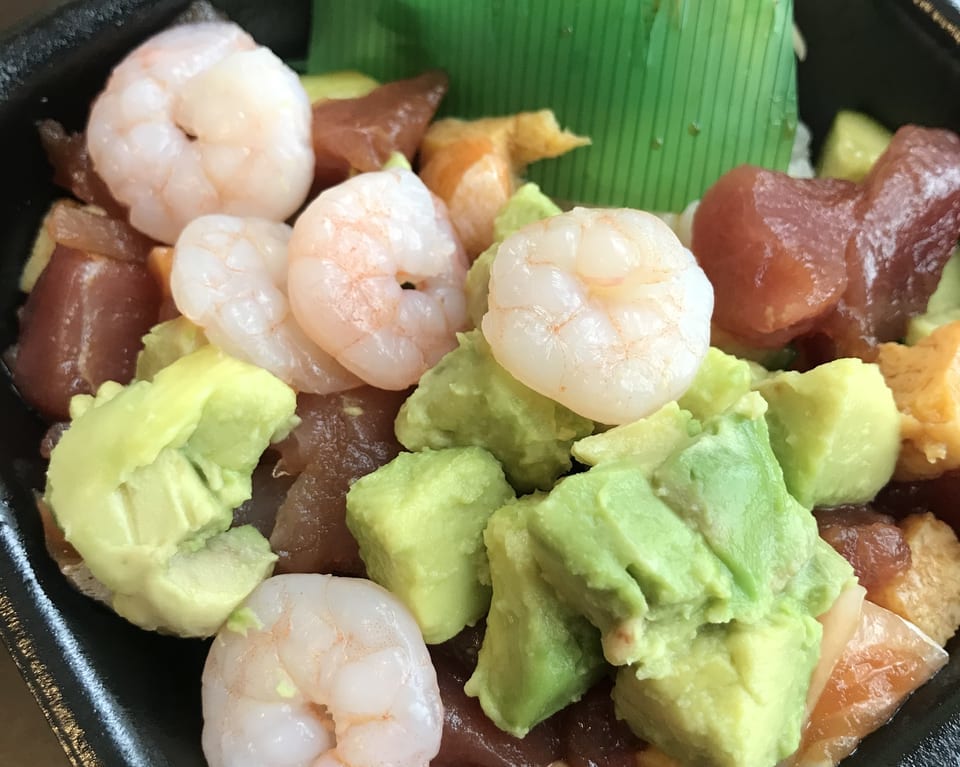 バラアボカド丼
